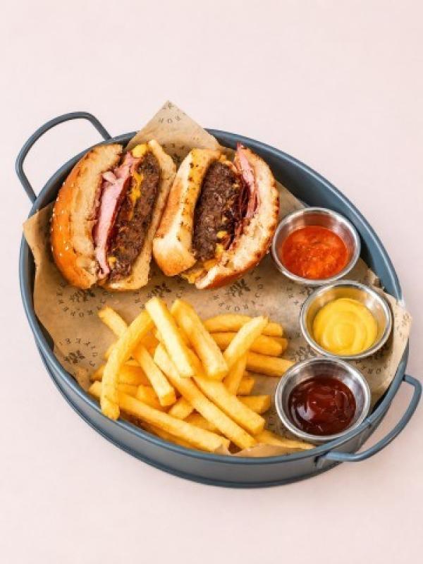SMOKY BBQ BURGER